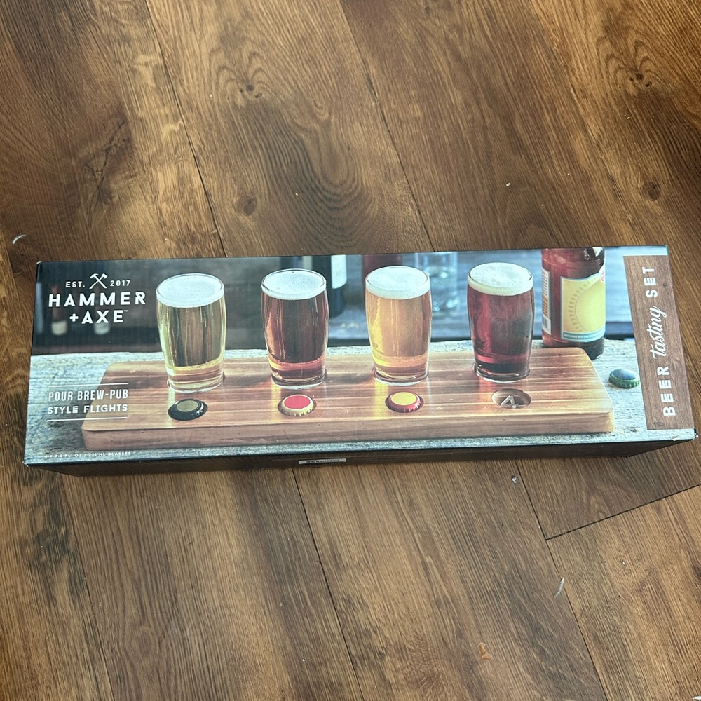 Beer Tasting Set with Wooden Flight Board-brand new!